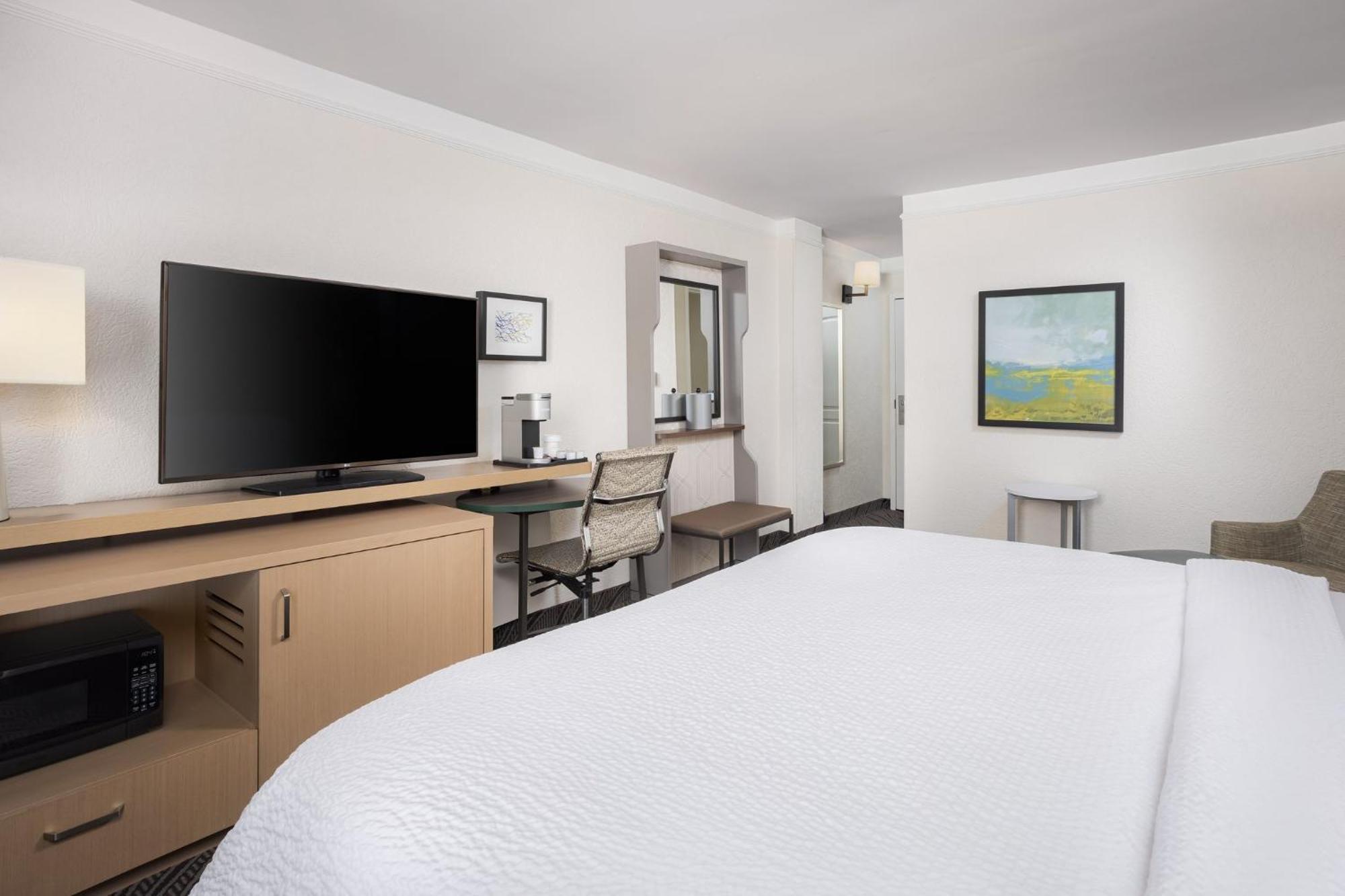 Holiday Inn Resort Oceanfront At Surfside Beach By Ihg Kültér fotó