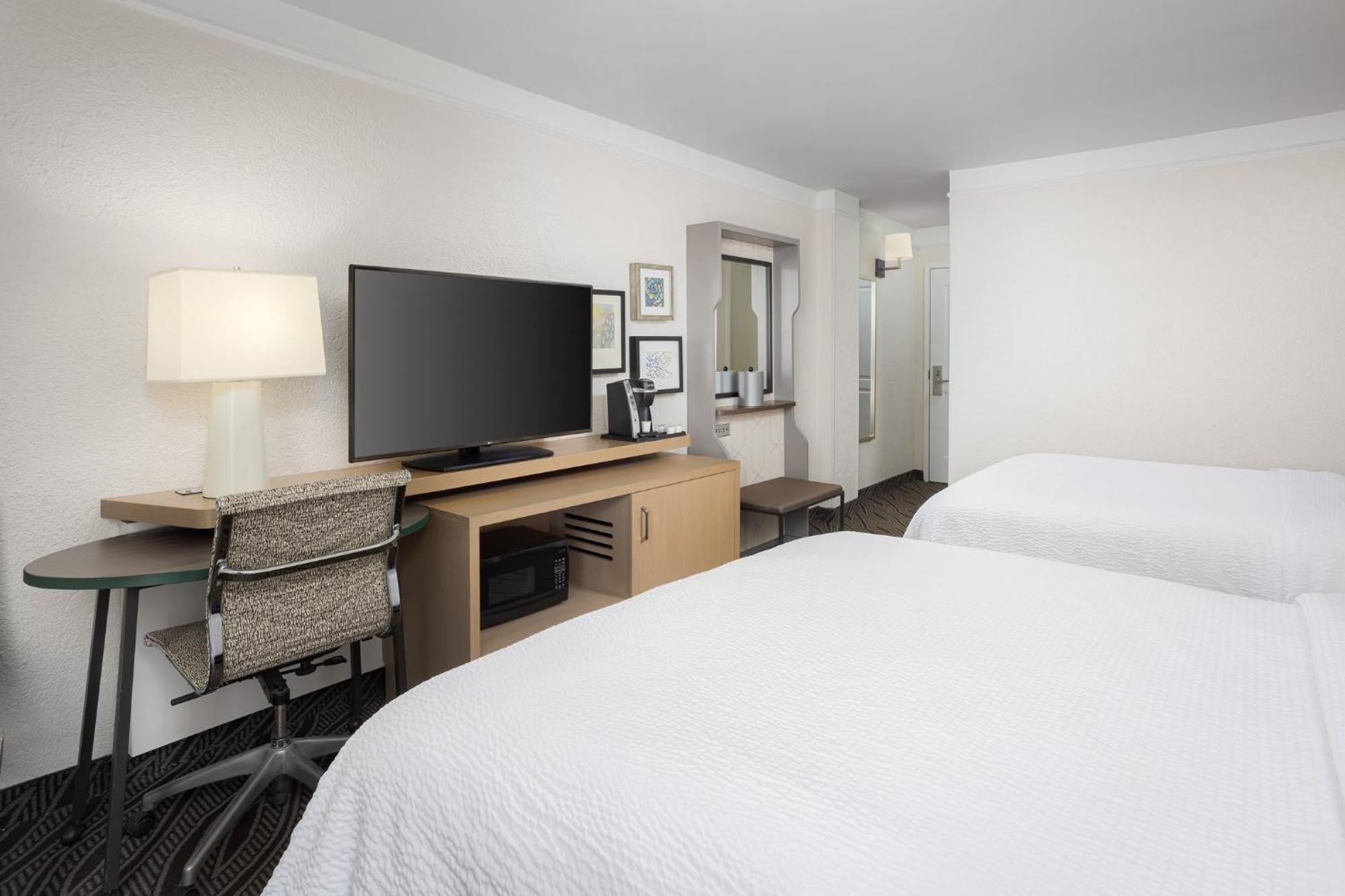 Holiday Inn Resort Oceanfront At Surfside Beach By Ihg Kültér fotó